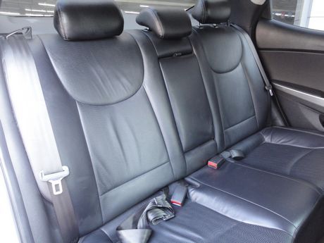 Hyundai 現代 Elantra 照片9