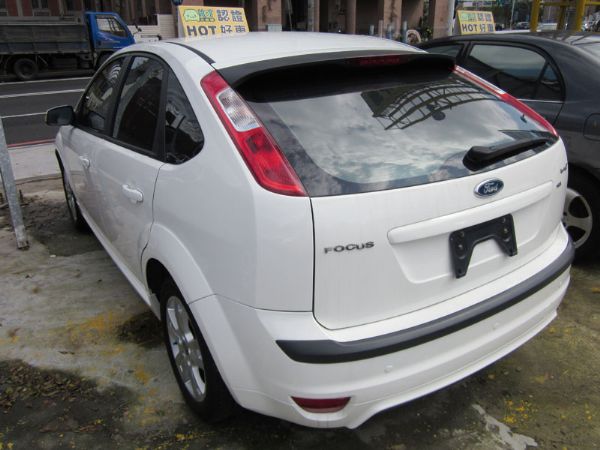 Ford Focus 嚴選品質 優良車況 照片4