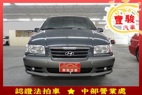 Hyundai 現代 Trajet 照片1