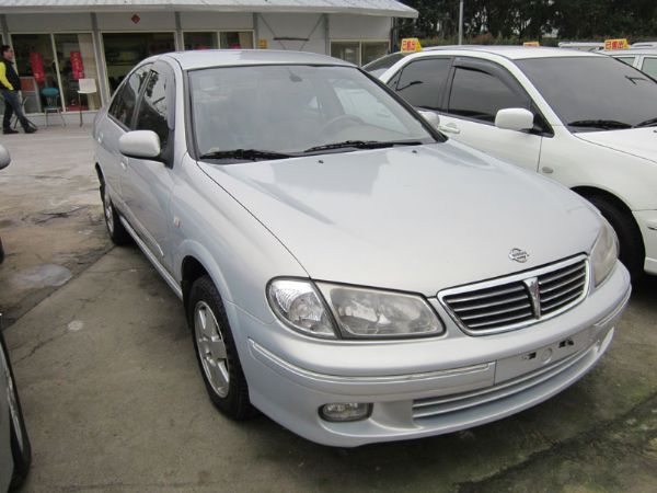 Nissan Sentra 超便宜代步車 照片5