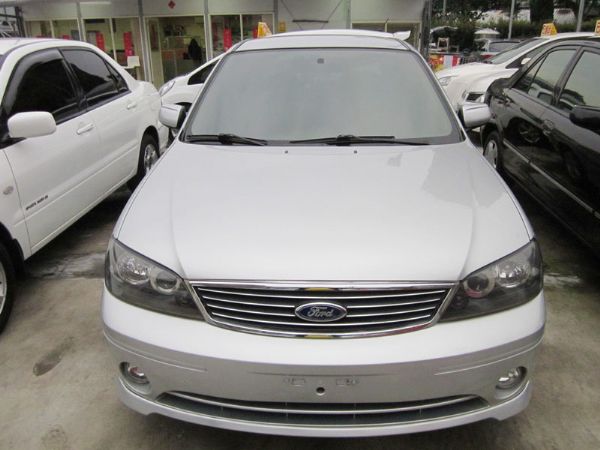 Ford Tierra 1.6 銀色 照片3