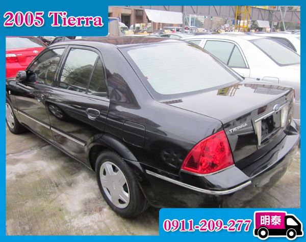 Ford Tierra 1.6 黑色  照片2