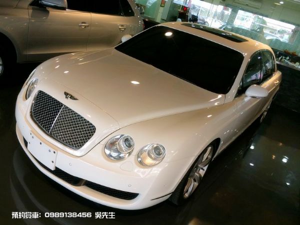 BENTLEY FLYING SPUR 照片1