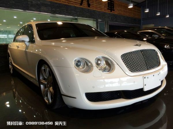 BENTLEY FLYING SPUR 照片2