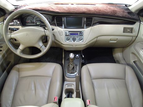 三菱 Global Lancer 照片2