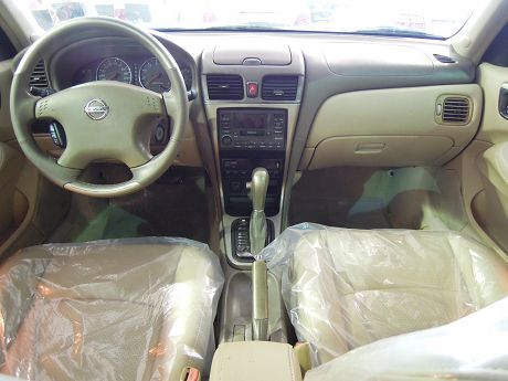 Nissan 日產 Sentra M1 照片2