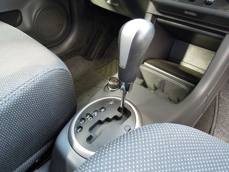 Suzuki 鈴木 Swift 照片8