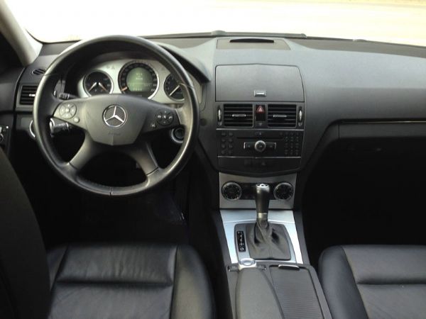 Benz C300 黑色 免頭款保人 照片5