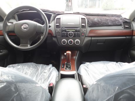 Nissan 日產 Blue Bird 照片3