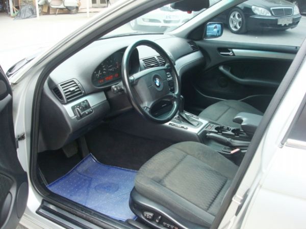 BMW 328I E46 99年2.8銀 照片5