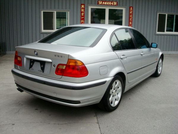 BMW 328I E46 99年2.8銀 照片9