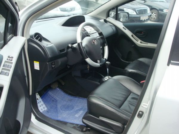 豐田 YARIS 07年 1.5銀 照片6
