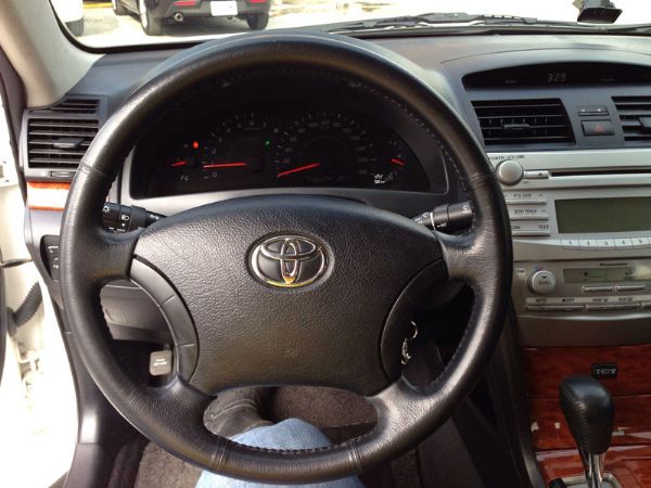 Toyota Camry 2.0E 照片5