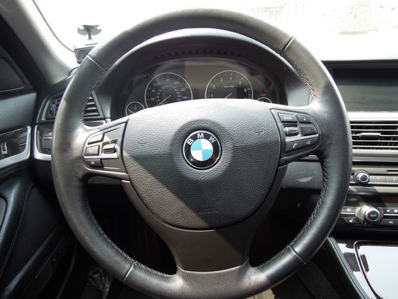 BMW 寶馬 5系列 535 照片5