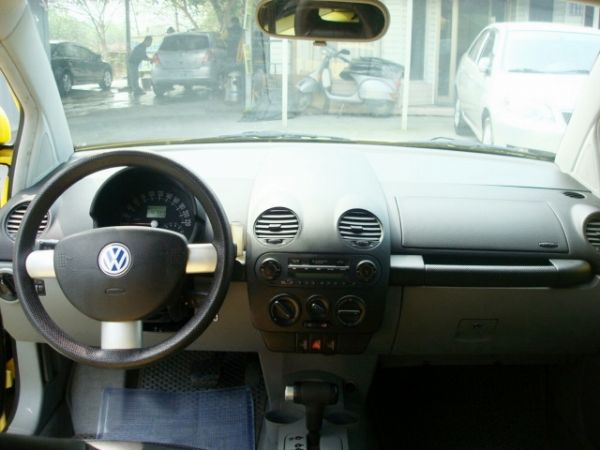 VW BEETLE 00年 2.0黃 照片4