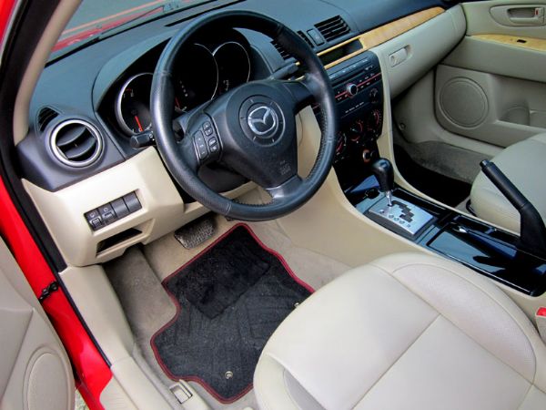 Mazda 3 1.6 紅色 全額貸低利 照片5