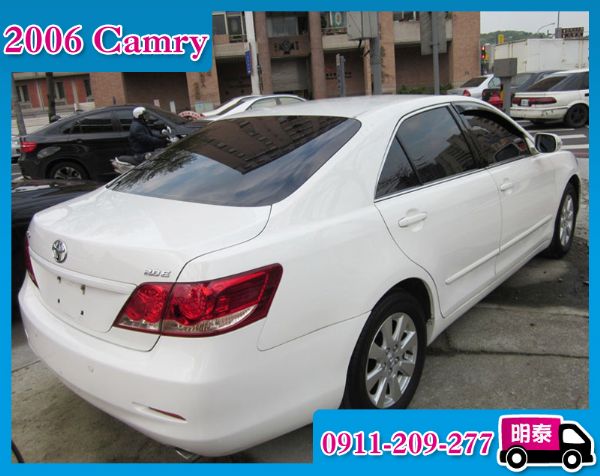 Toyota Camry 2.0 E版 照片2