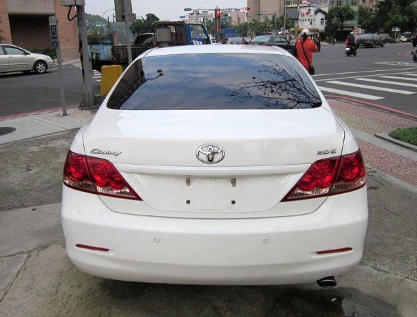 Toyota Camry 2.0 E版 照片4