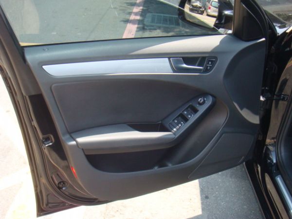 AUDI A4 1.8T 照片3