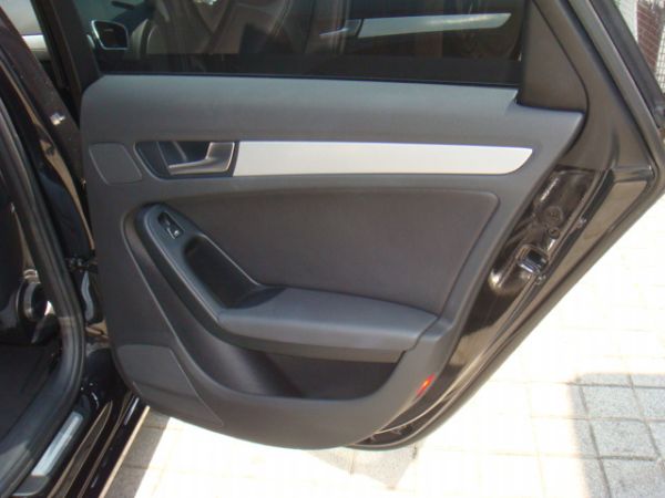 AUDI A4 1.8T 照片6