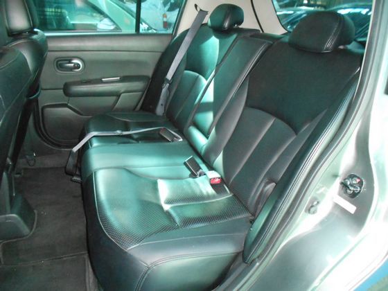 Nissan 日產 Tiida  照片4