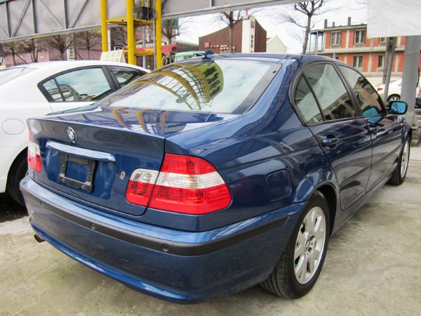 Bmw 318i 2000c.c 藍色  照片2