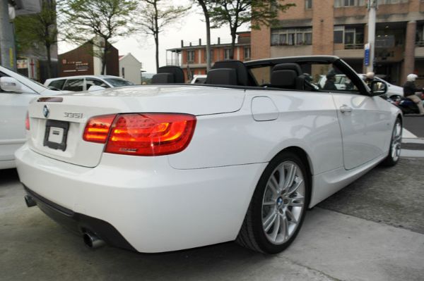 Bmw 335Cic 3.0 硬頂敞篷  照片2