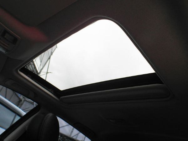 Mazda 3 1.6 5D 全額貸 照片6