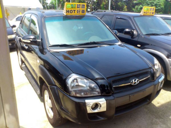 Hyundai Tucson 黑 2.0 照片3