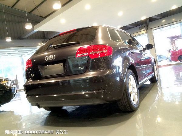 AUDI A3 2.0TDI 5門柴油 照片4