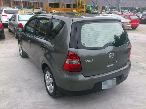 Nissan Livina 1.6時尚灰 照片2