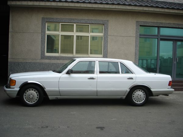 賓士300SEL 照片1