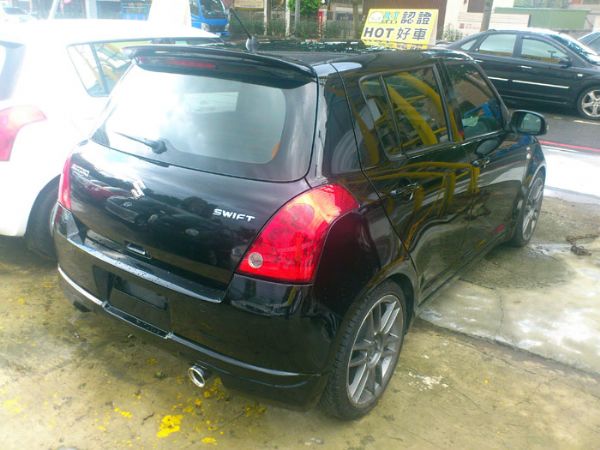 Suzuki SWIFT 1.5黑 頂級 照片6