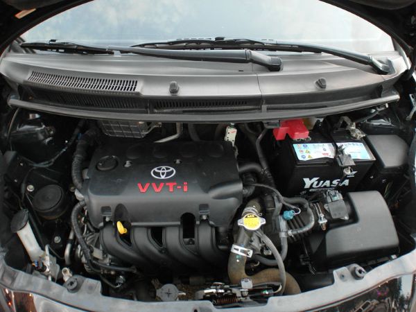 Toyota Yaris G版 省油小車 照片9