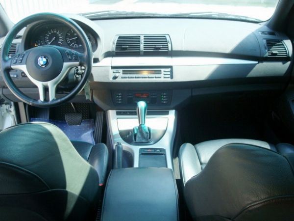 BMW X5 03年 3.0銀 照片4