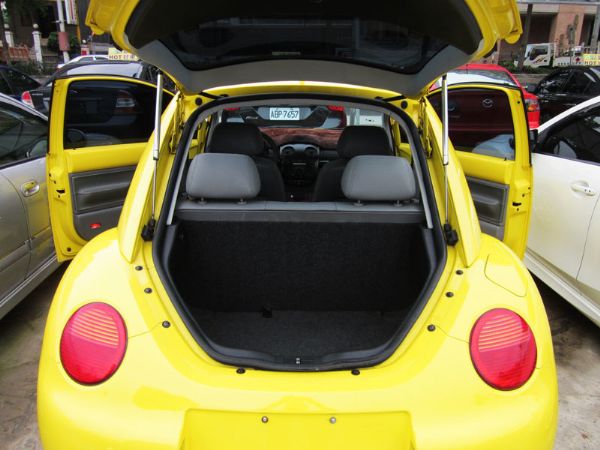 Vw Beetle 1.8T 天窗版 黃 照片10