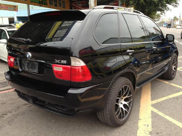 BMW X5 4WD 照片2