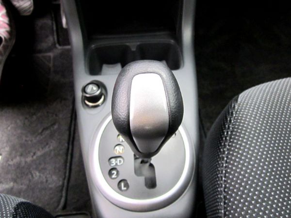 Suzuki Swift 寶藍色 認證車 照片6