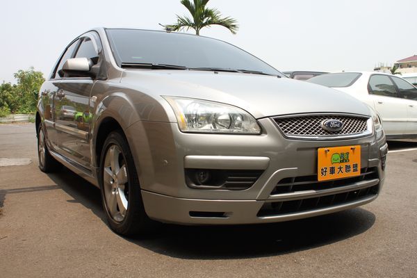 Ford 福特 Focus 4D 1.8 照片2