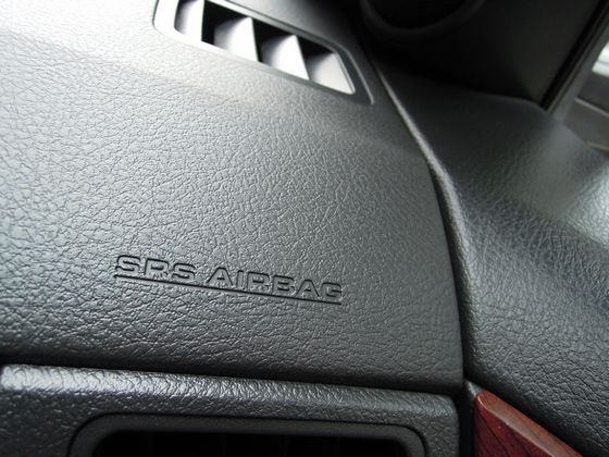 Toyota豐田 Altis 照片6