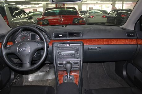 Audi 奧迪 A4 2.0 照片2