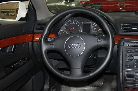 Audi 奧迪 A4 2.0 照片5