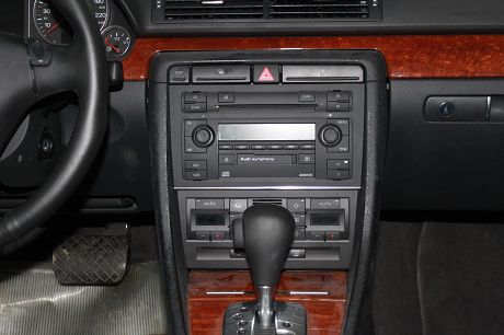 Audi 奧迪 A4 2.0 照片6
