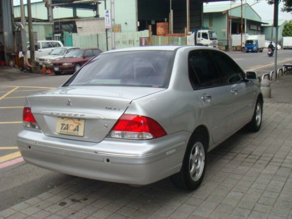 MITSUBSHI LANCER 照片2
