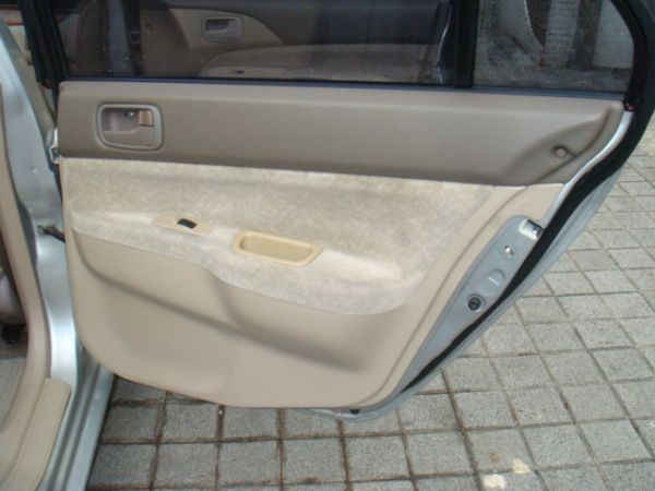 MITSUBSHI LANCER 照片6