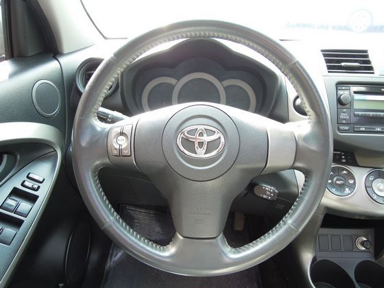Toyota 豐田 RAV4 照片5