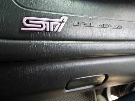 Subaru Impreza GT四門 照片8