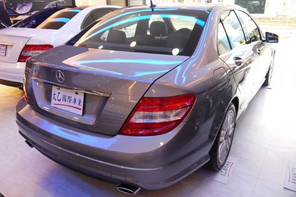 【太乙】2010年 BENZ C300 照片3