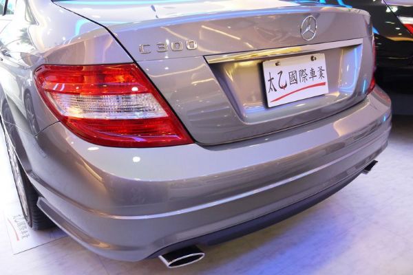 【太乙】2010年 BENZ C300 照片4