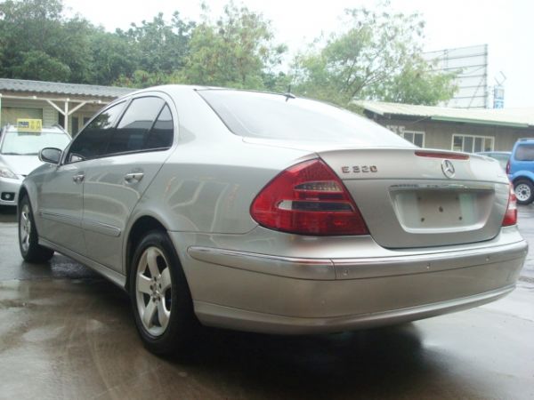 BENZ E320 03年 3.2銀 照片10